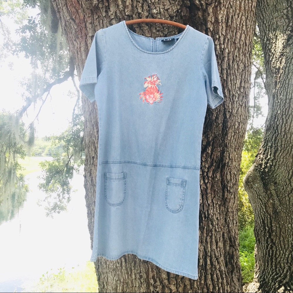 vtg retro 90s embroidered pineapple denim dress - Picture 7 of 8